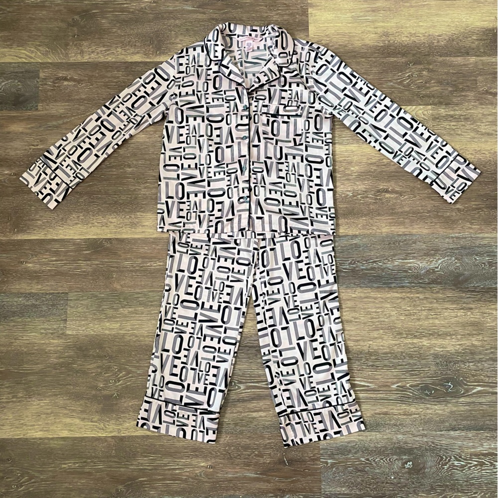 Victoria’a Secret Pajama Set